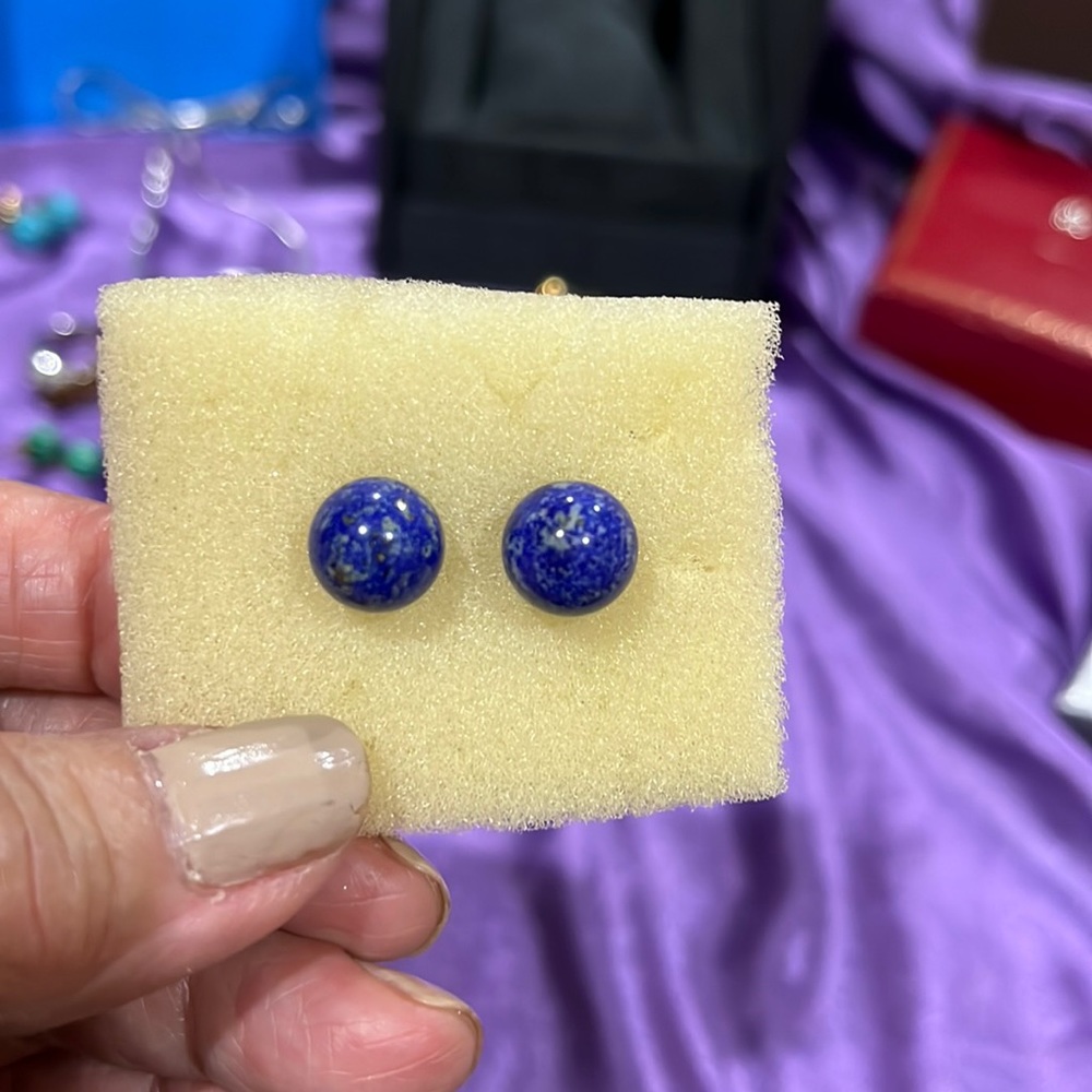 Lapiz azuli earring, one of a kind